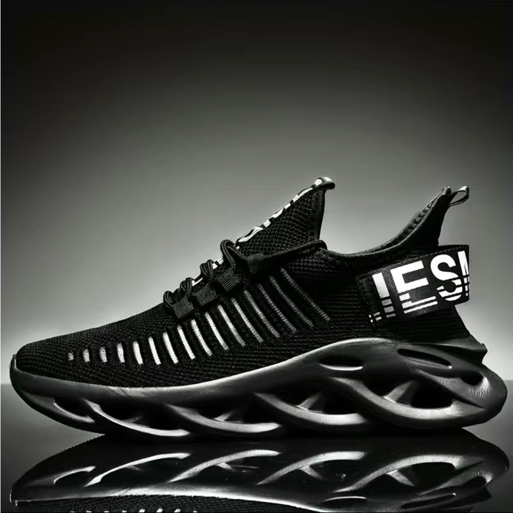 Men Lace Up Blade Sneakers black size 8